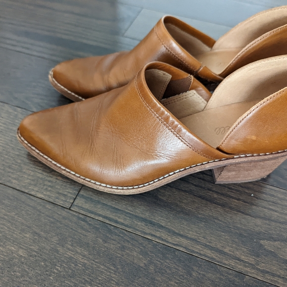 The Brady Lowcut Bootie - Picture 3 of 9